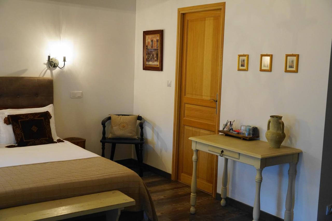 Challignac Le Chemin Bed & Breakfast エクステリア 写真